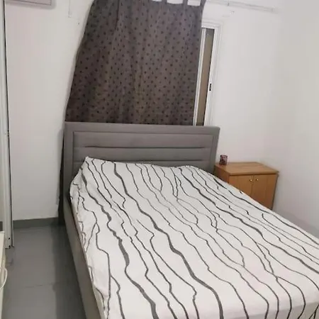 A Lovely And Quite Place Share Room *