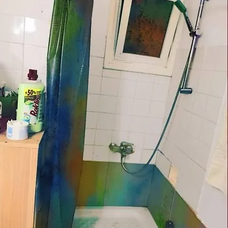 A Lovely And Quite Place Share Room Apartament